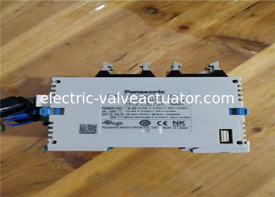 Un buen precio. Controlador lógico programable PLC Panasonic FPG-C32T2H, máximo 7 módulos, 24VDC en línea