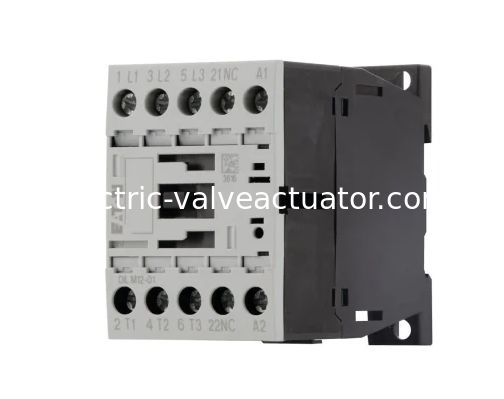 Un buen precio. Contactor Eaton DLM12-01, tensión de bobina 24V CA, potencia nominal 5,5 kW en línea