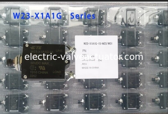 Un buen precio. Pulsador del panel de botón de montaje interruptor térmico de circuito TE interruptor de circuito W23-X1A1G-15 en línea