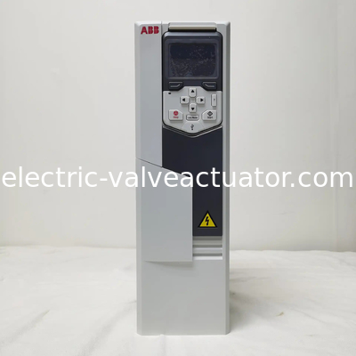 Un buen precio. ABB Inverter ACS580-01-02A7-4 Potencia 0.75kw, tensión de tres fases 380V-480V en línea