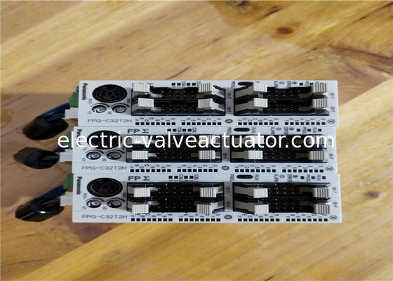 Un buen precio. Controlador lógico programable PLC Panasonic FPG-C32T2H, máximo 7 módulos, 24VDC en línea