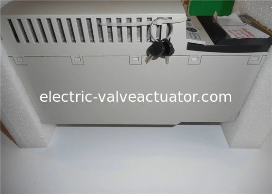 Un buen precio. Peso 10 /2/ de la CPU 2.00lbs del PLC de 140CPU65260 Modicon Quantum 4 ranuras en línea