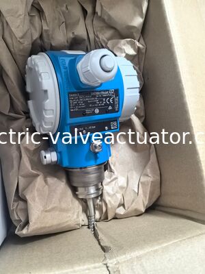 Un buen precio. Transmisor de presión Endress+Hauser PMP75-ABA1S18B41AU con capilar de 2 metros, salida 4-20 mA HART y material PTFE para aplicaciones industriales en línea