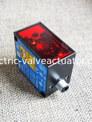Un buen precio. SICK DT50-2B215252 Sensor de distancia láser. en línea