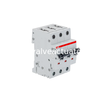 Un buen precio. Interruptor automático miniatura ABB S203-B6 2CDS253001R0065 6A 400V CA 3 polos MCB en línea